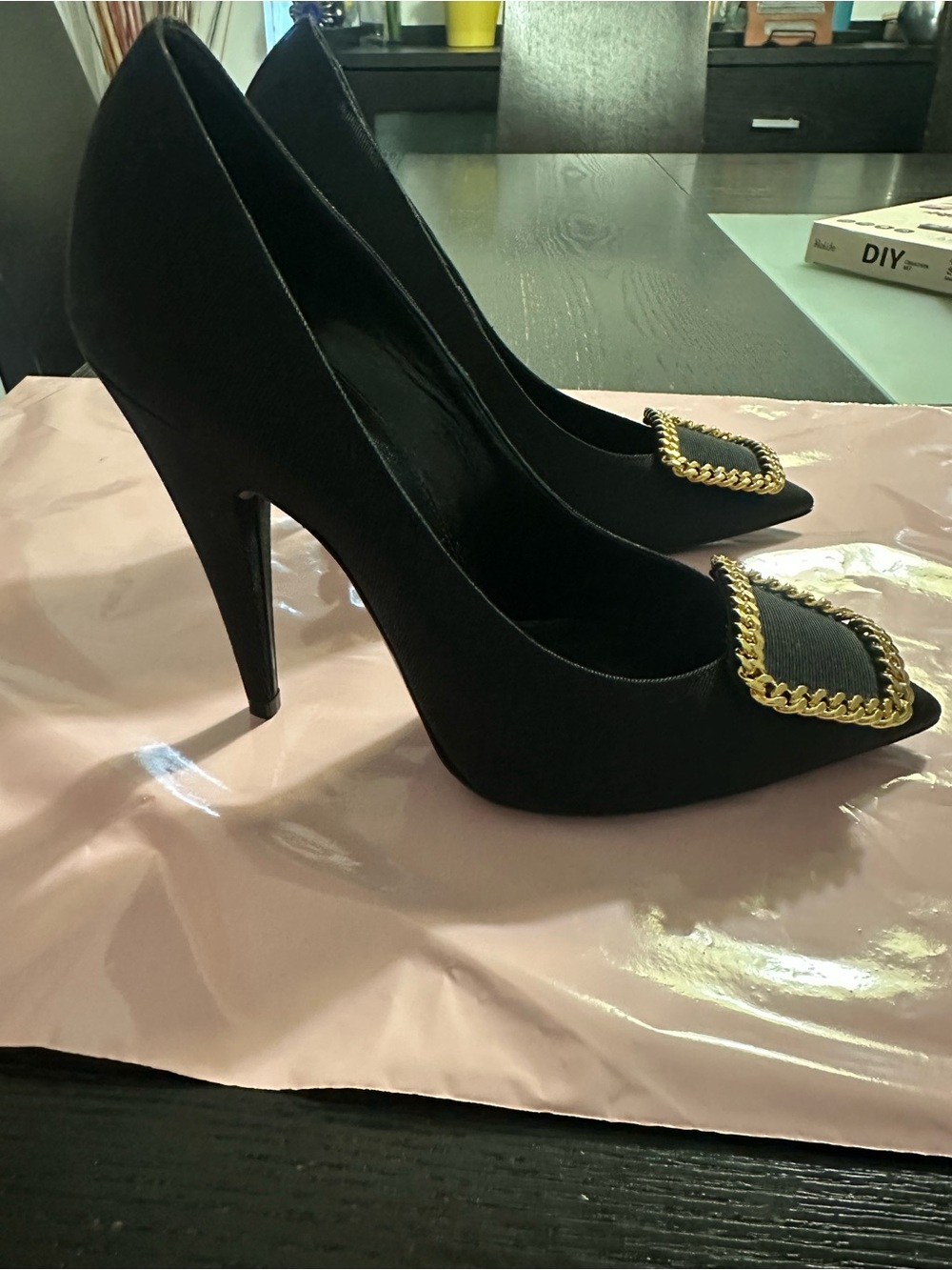 Saint Laurent Black Pointed Pumps with Gold Chain Square Buckle - Picture 3 of 4